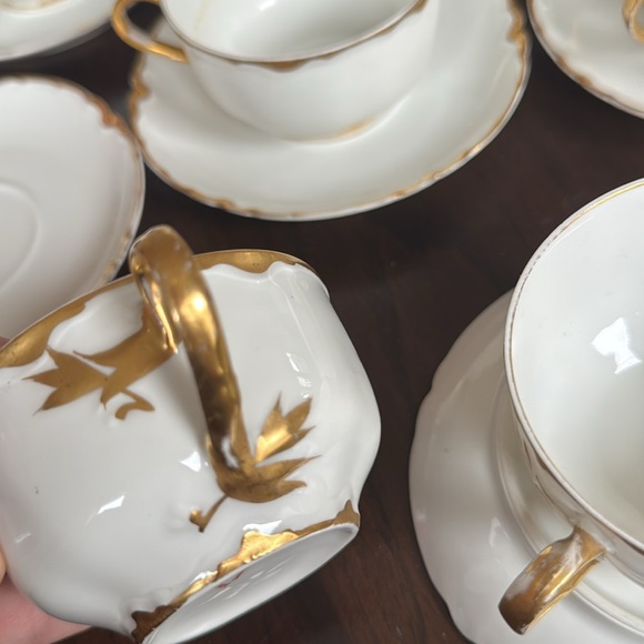 Haviland Limoges Set of 7 Teacups and Saucers - Picture 4 of 6